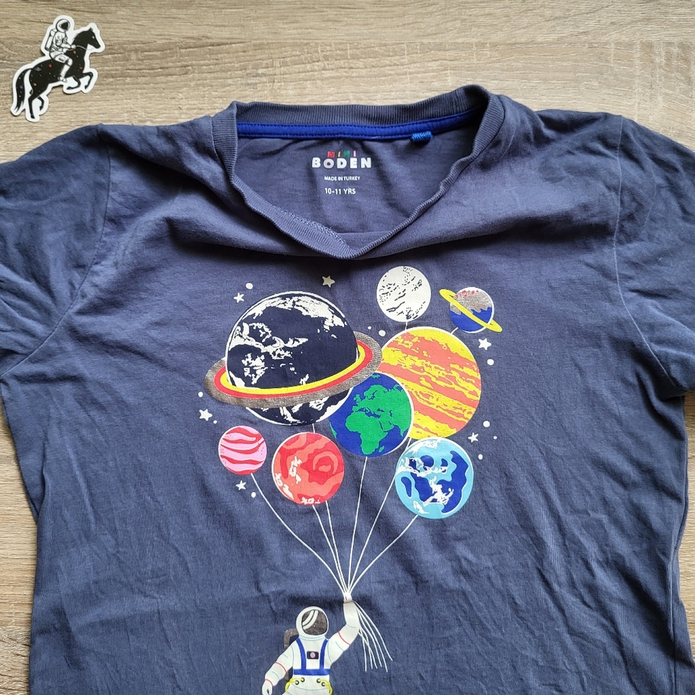 Mini Boden Glow In The Dark Astronaut Tee - Picture 5 of 16